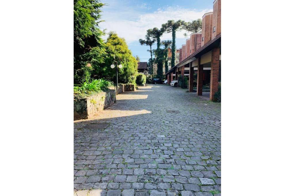434 Casa Geminada No Centro De Gramado 8 Pessoas Bagian luar foto